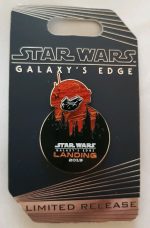 Disney Star Wars Galaxys Edge Landing Opening Limited Release Pin Trading Badge