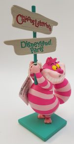 Disneyland Paris Cheshire Cat Figurine Ornament Figure REPAIRED