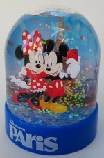 Disneyland Paris Mickey & Minnie Mouse Plastic Snowglobe