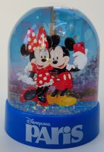 Disneyland Paris Mickey & Minnie Mouse Plastic Snowglobe