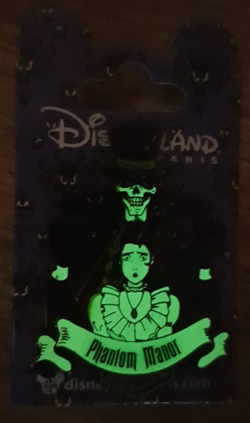 Disneyland Paris Phantom Manor Skeleton Bride Glow In The Dark Pin Trading Badge