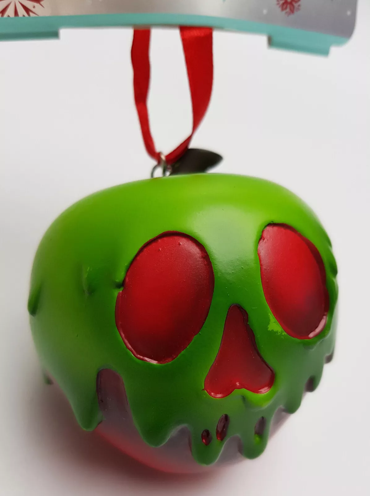 Disney Store Snow White & The Seven Dwarfs Poison Apple Christmas Tree Decoration - Image 5