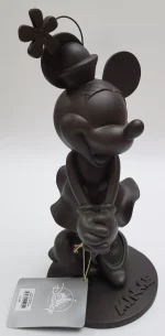 Disneyland_Paris_Minnie_Mouse_Bronze_Effect_Figurine_Ornament_Disney_Parks_H34cm-9